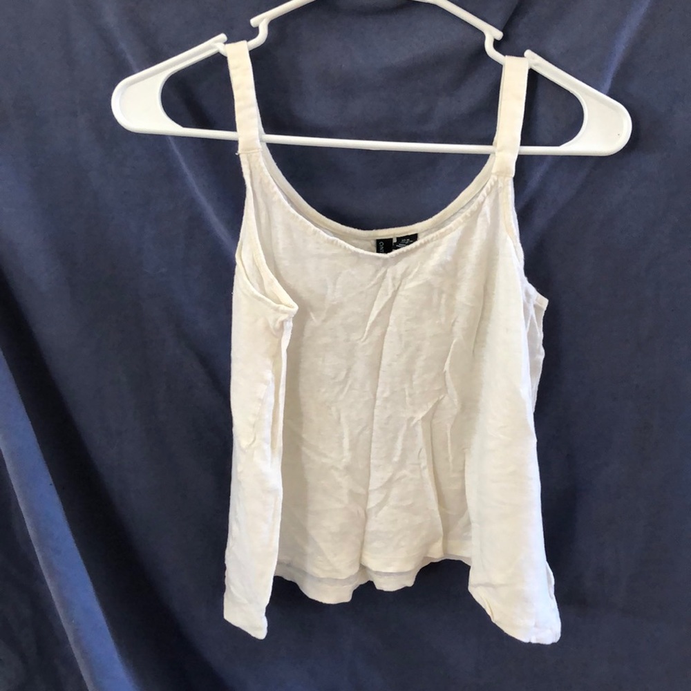 BOGO FREE! 🎉Crop white summer top